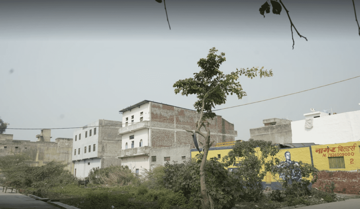 Low price property in Delhi