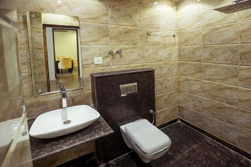 2 BHK Apartment Bathroom