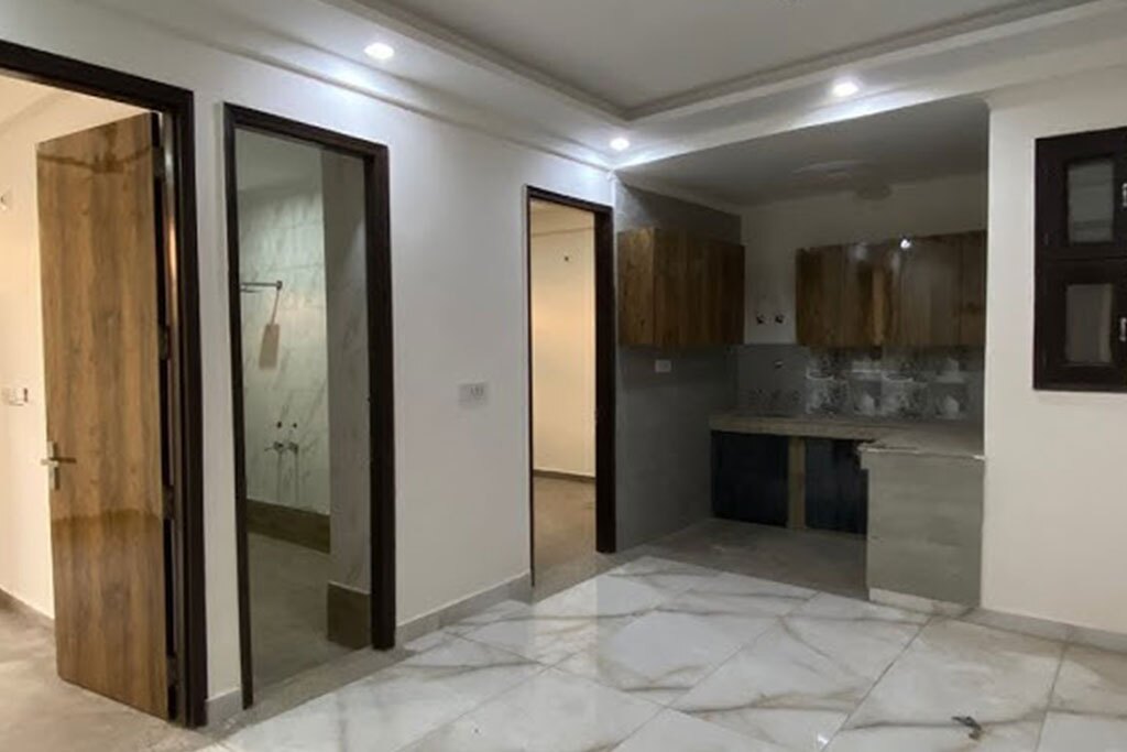 2 BHK Flats in Noida Room