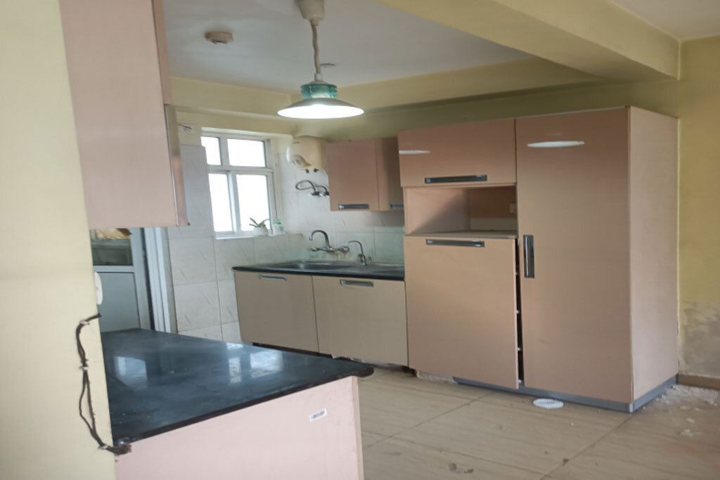 3 BHK Flats in Noida Kitchen